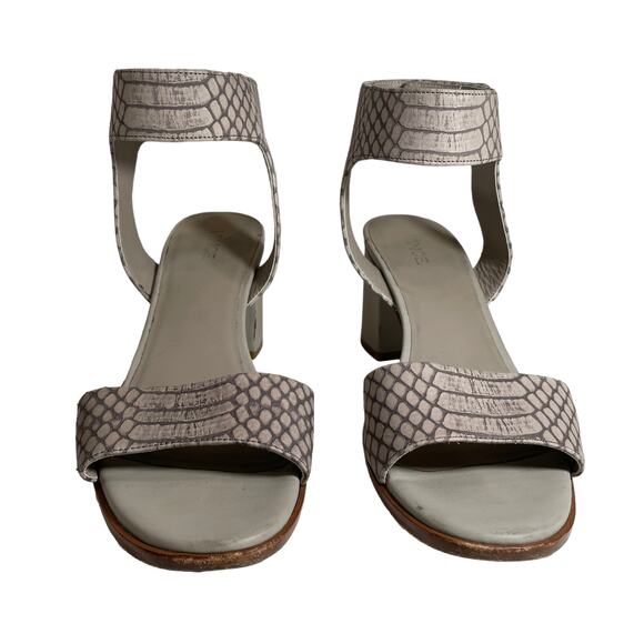 VINCE Josslyn Leather Snake Block Heel Ankle Strap Sandals Open Toe Gray 8 Italy - Picture 7 of 11